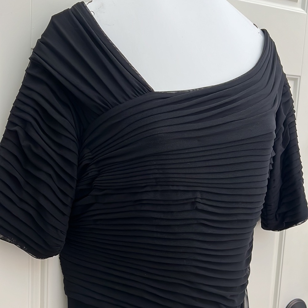 Women’s Tadashi Shoji dress